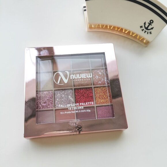 Nuview Cosmetics Rose Eyeshadow Palette 16 Colors - Picture 3 of 4